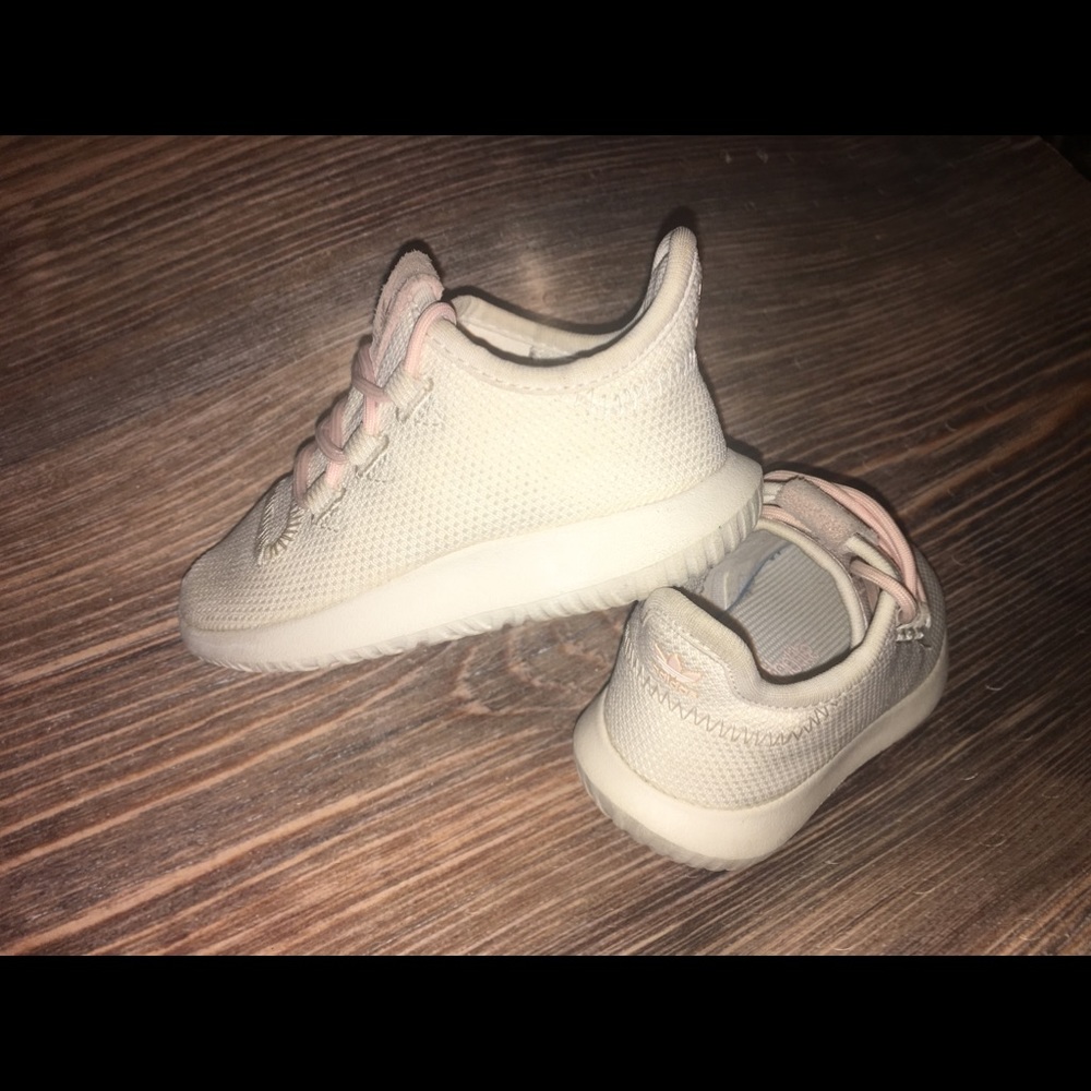 Infant Adidas Heraches size 7 great condition